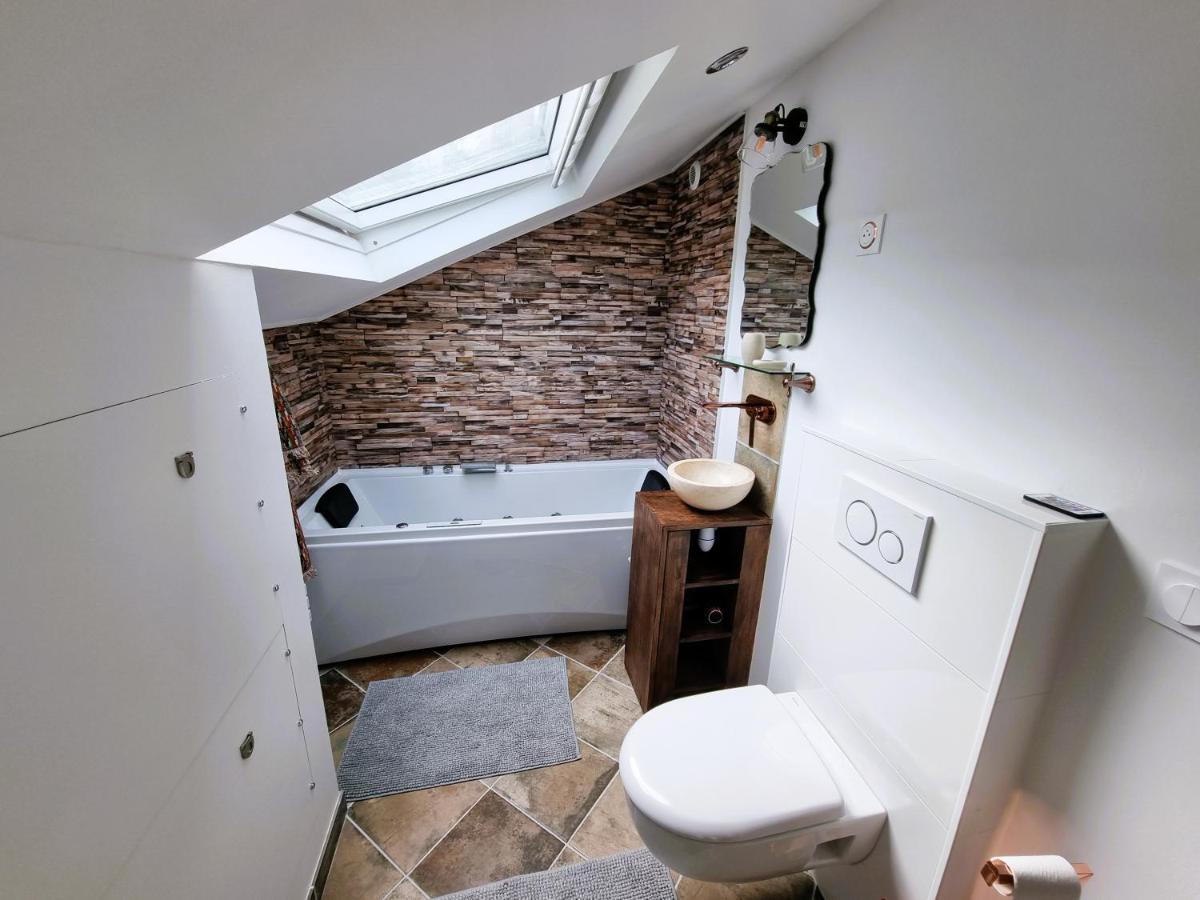 2 Appt Medielounge Ou Medieold, Parking Vue Magnifique Par Beds76 Apartment